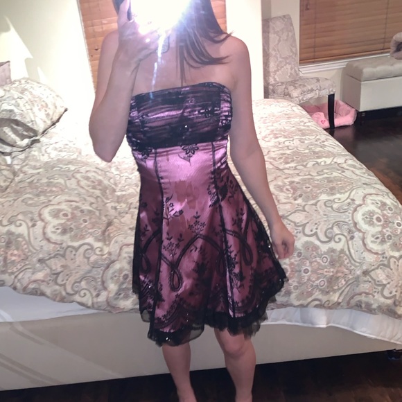 Date Night Dress - large discount with drink stain - Picture 5 of 12